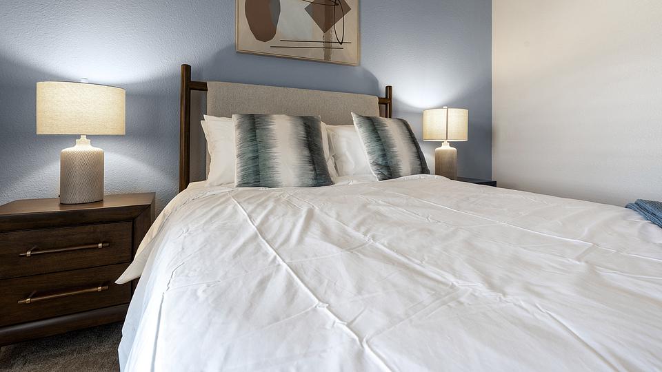 These photos are from another Landing in this building.