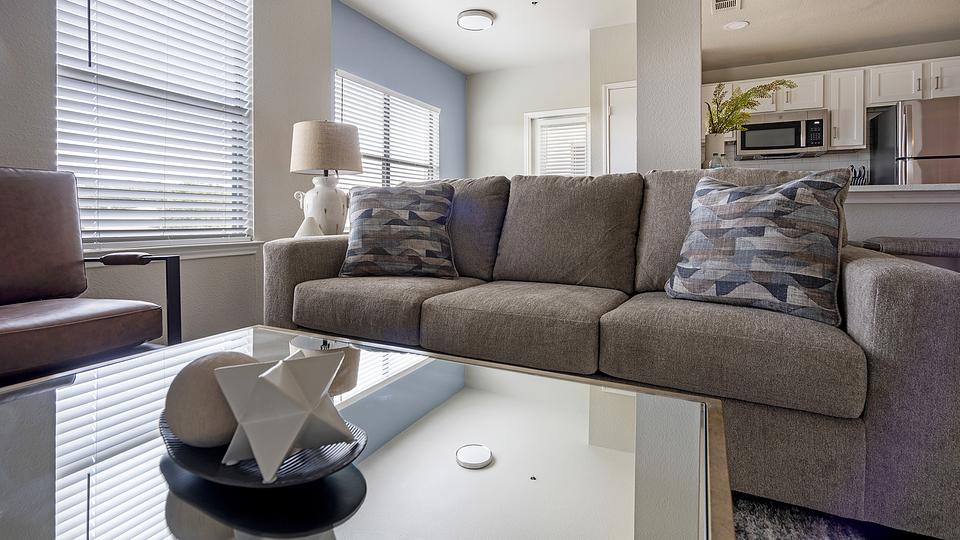 These photos are from another Landing in this building.