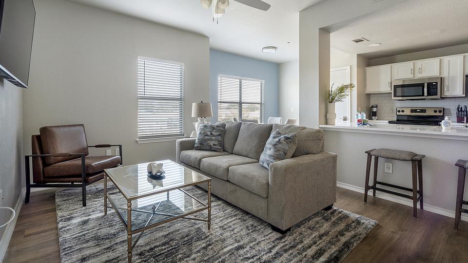 These photos are from another Landing in this building.