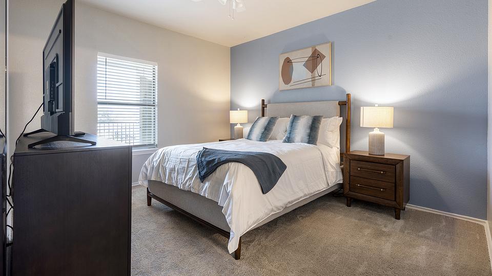 These photos are from another Landing in this building.