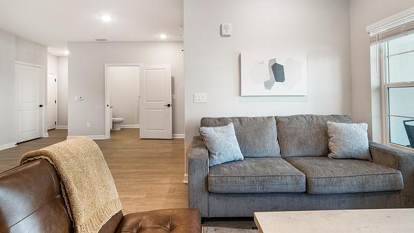 Palm Breeze Apartments