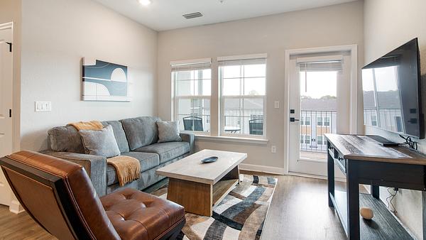 Palm Breeze Apartments