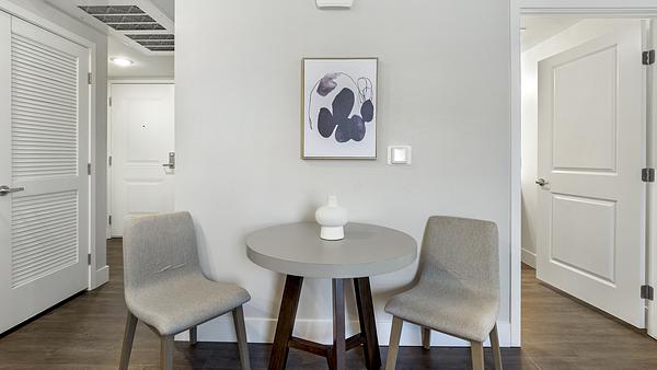 Palm Breeze Apartments