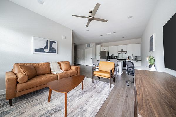 Palm Breeze Apartments