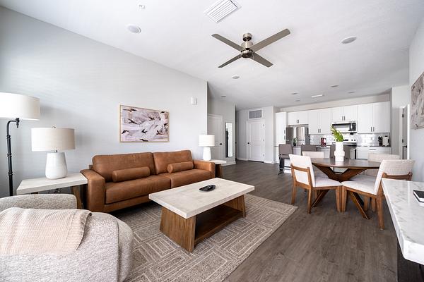 Palm Breeze Apartments