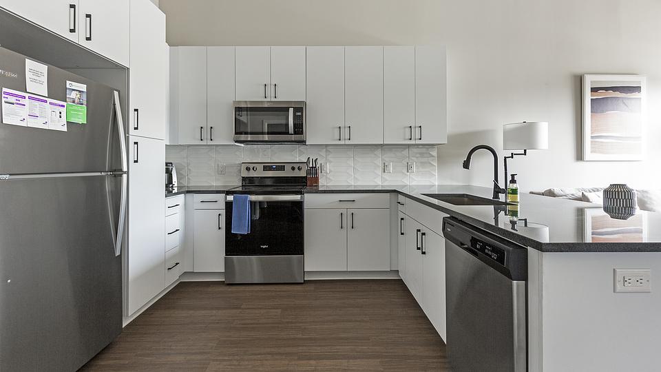 These photos are from another Landing in this building.