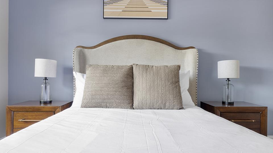 These photos are from another Landing in this building.