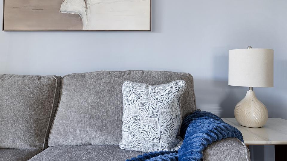 These photos are from another Landing in this building.