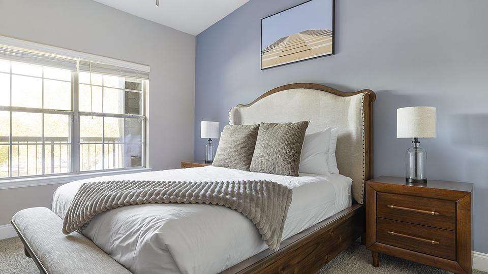 These photos are from another Landing in this building.