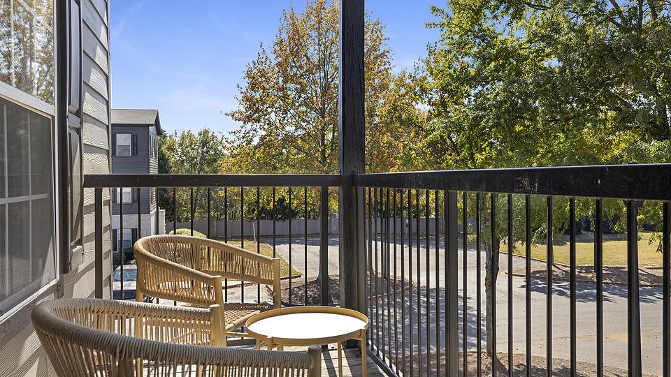 These photos are from another Landing in this building.