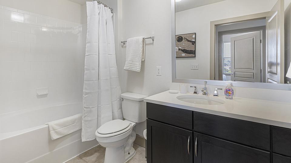 These photos are from another Landing in this building.