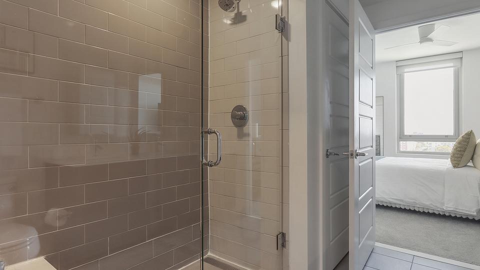 These photos are from another Landing in this building.