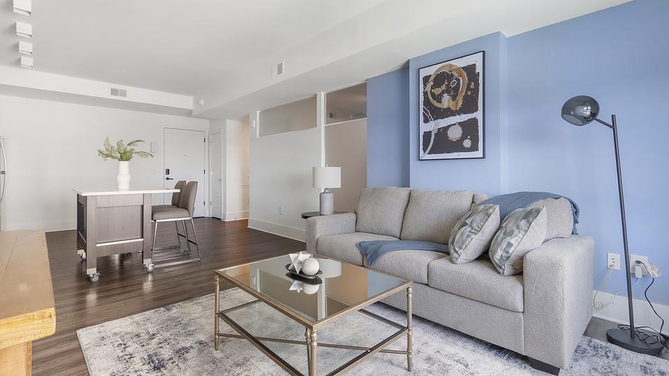 These photos are from another Landing in this building.