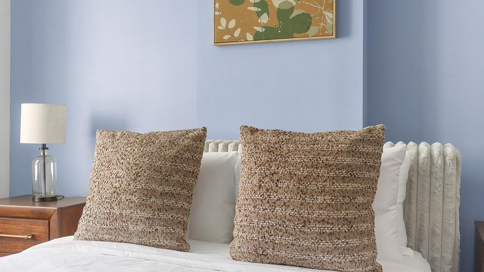 These photos are from another Landing in this building.