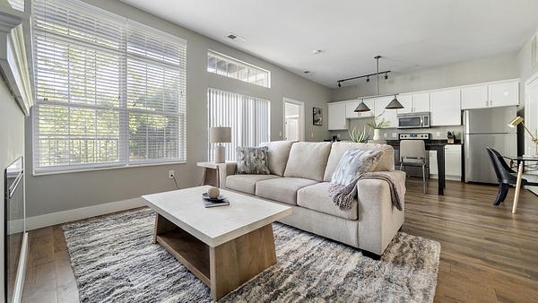 Statehouse Highline on 9th