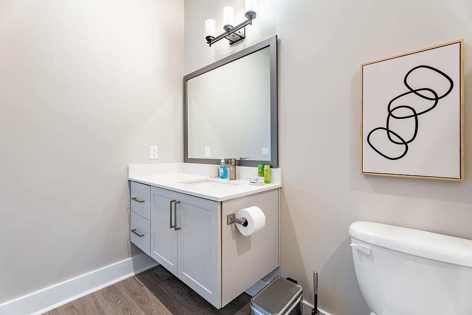 These photos are from another Landing in this building.