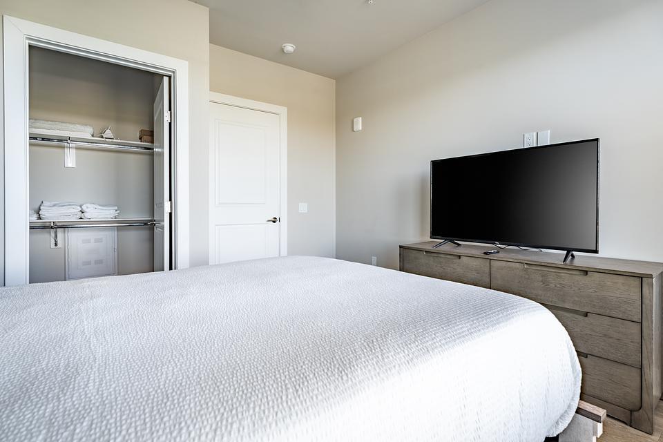 These photos are from another Landing in this building.