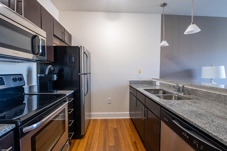 These photos are from another Landing in this building.