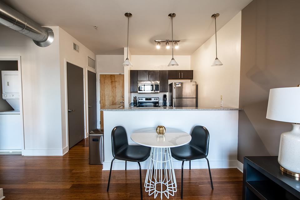 These photos are from another Landing in this building.