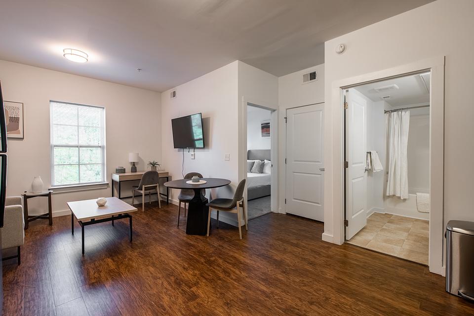 These photos are from another Landing in this building.