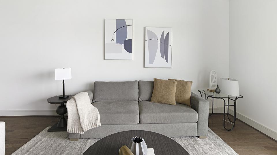 These photos are from another Landing in this building.