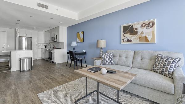 Ascent at Metropolitan Naples