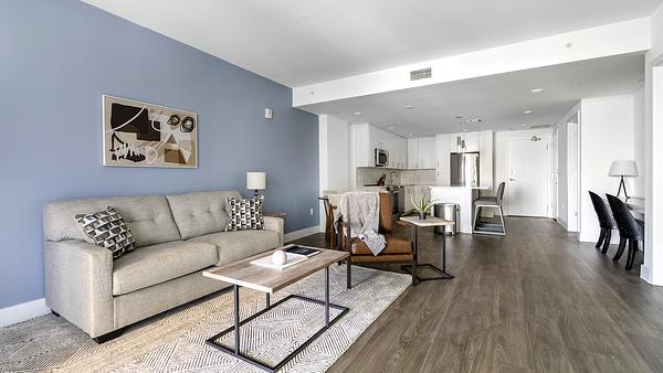 Ascent at Metropolitan Naples