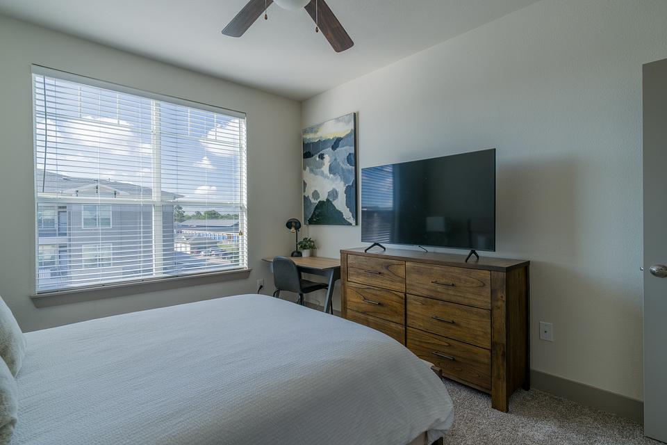 These photos are from another Landing in this building.