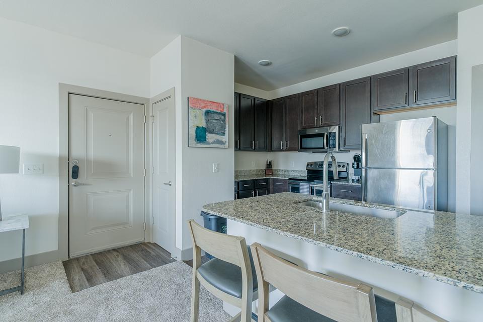 These photos are from another Landing in this building.