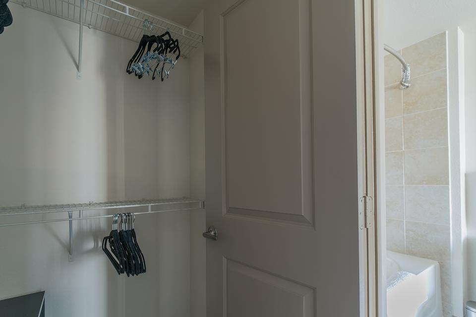 These photos are from another Landing in this building.