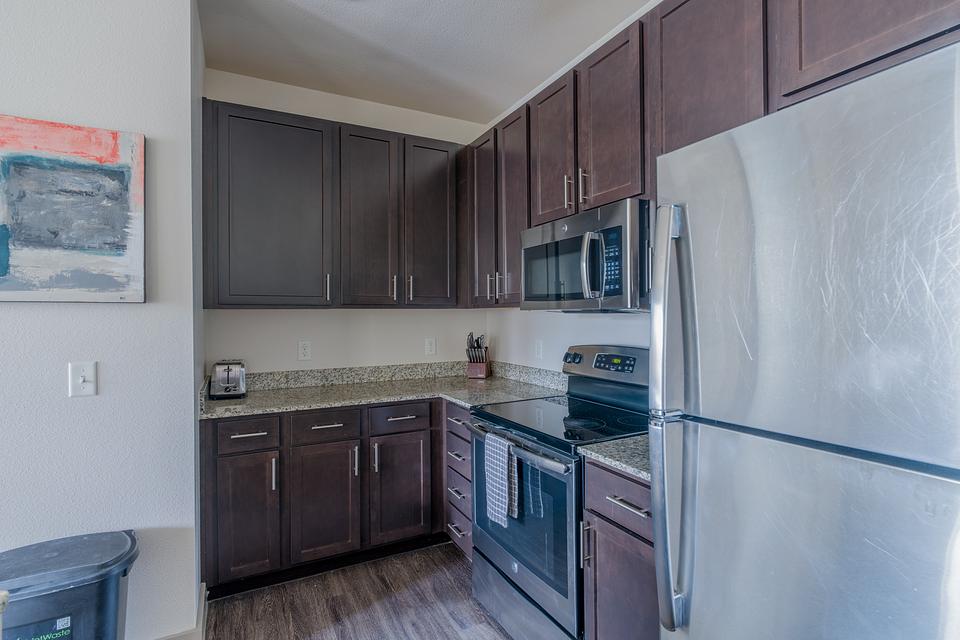 These photos are from another Landing in this building.