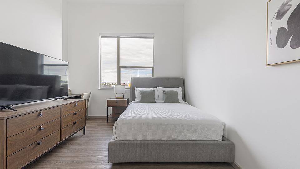 These photos are from another Landing in this building.