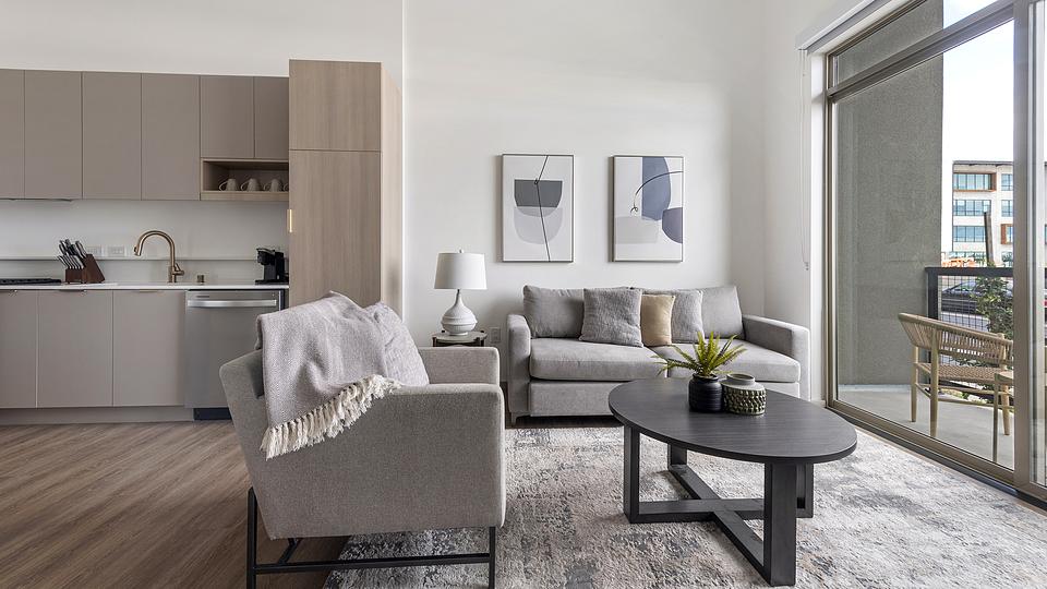 These photos are from another Landing in this building.