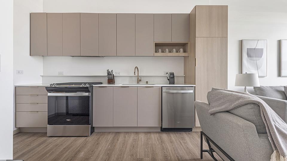 These photos are from another Landing in this building.