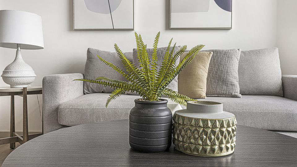 These photos are from another Landing in this building.