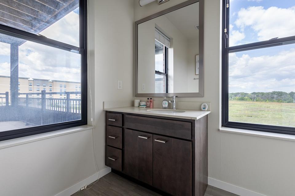 These photos are from another Landing in this building.