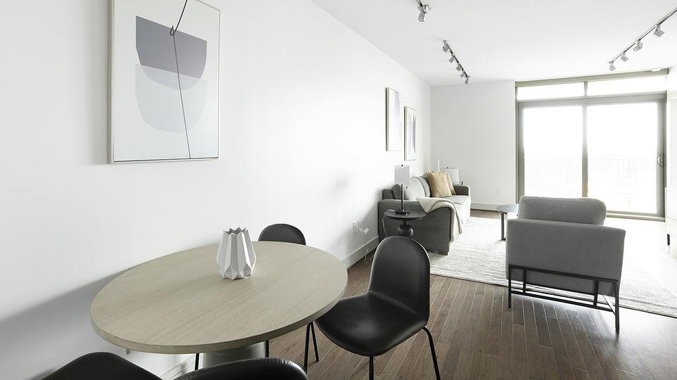 These photos are from another Landing in this building.