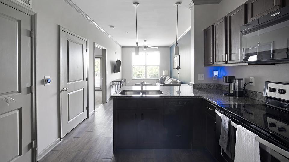 These photos are from another Landing in this building.