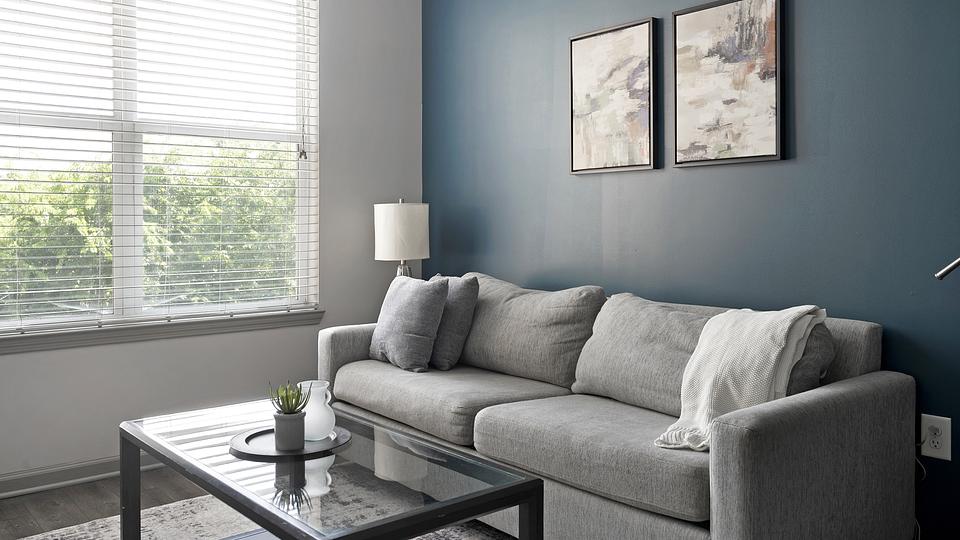 These photos are from another Landing in this building.