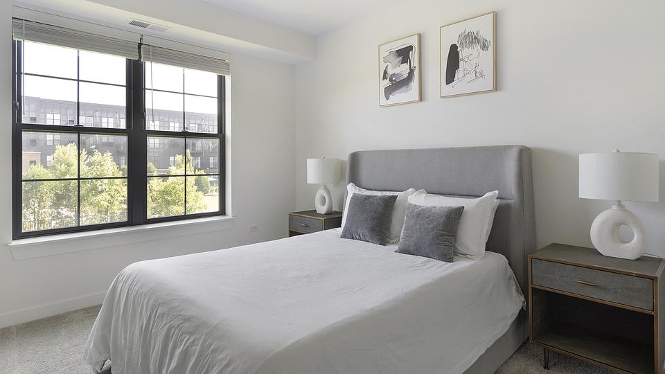 These photos are from another Landing in this building.