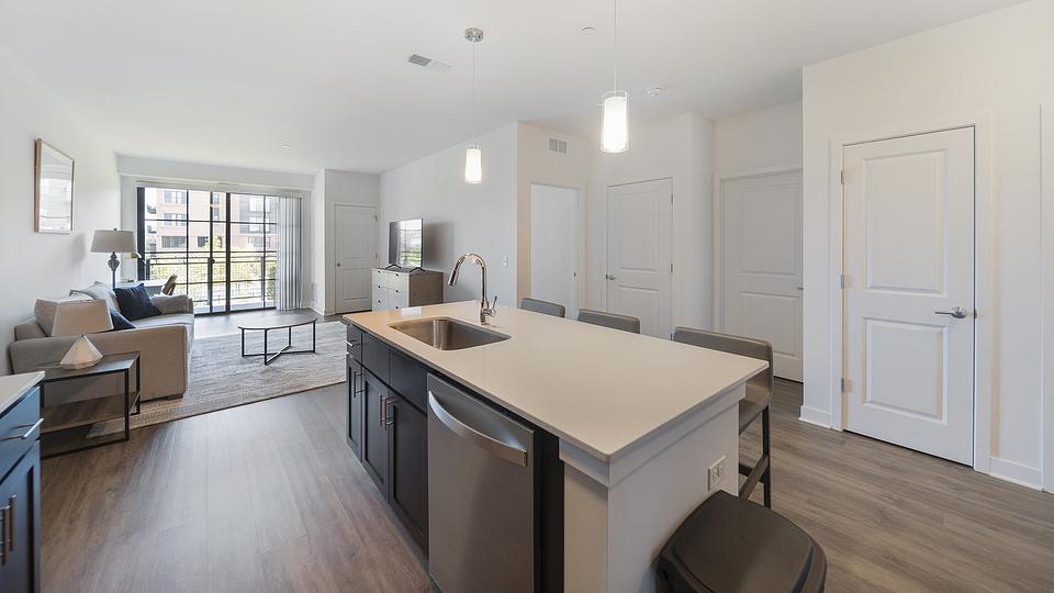 These photos are from another Landing in this building.