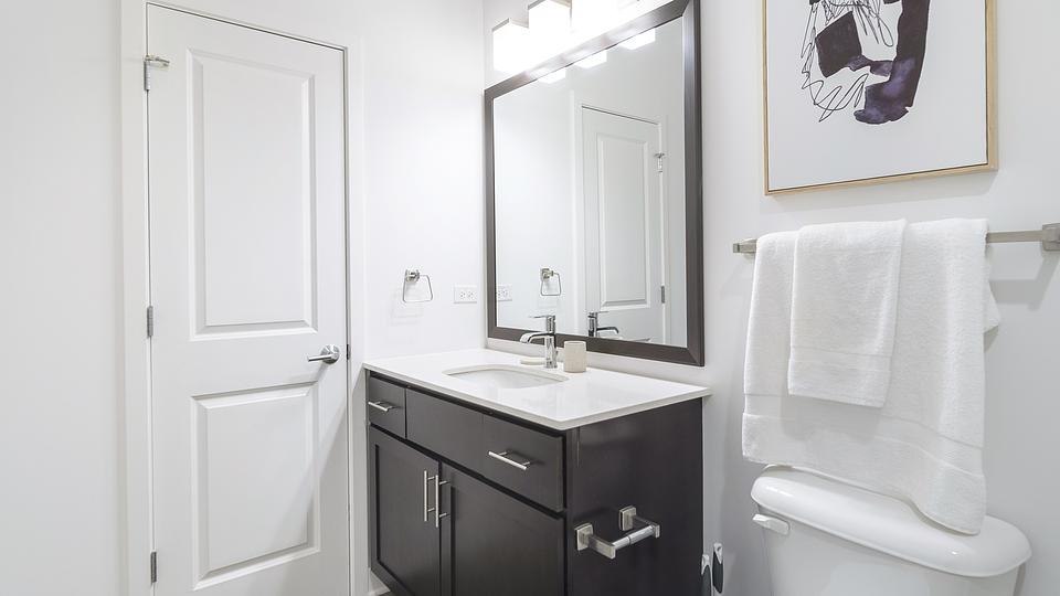 These photos are from another Landing in this building.