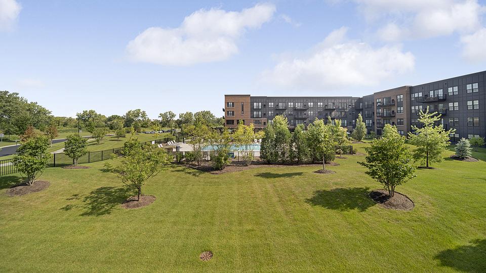 These photos are from another Landing in this building.