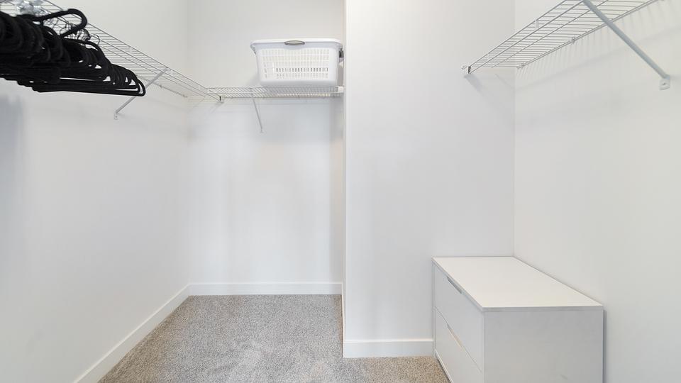 These photos are from another Landing in this building.