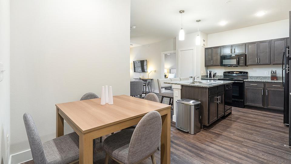 These photos are from another Landing in this building.