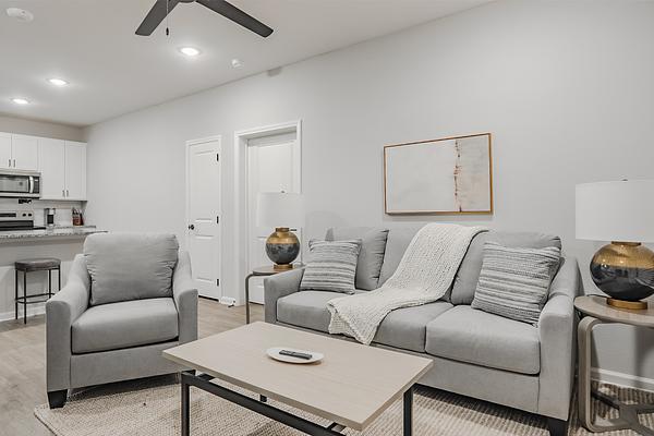 Whispering Pointe Apartments