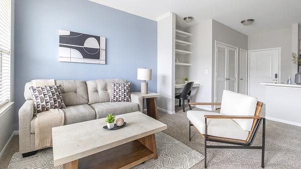 The Henry at Woodland Hills