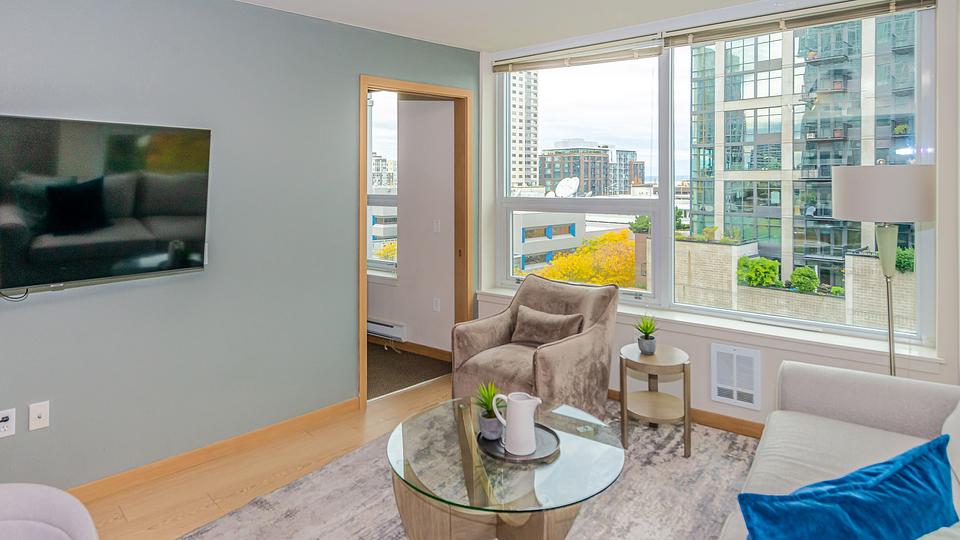 Rent Dorian Belltown 704 in Seattle, WA Landing
