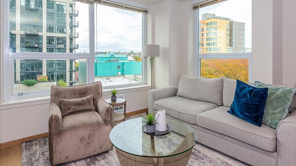 Rent Dorian Belltown 704 in Seattle, WA Landing