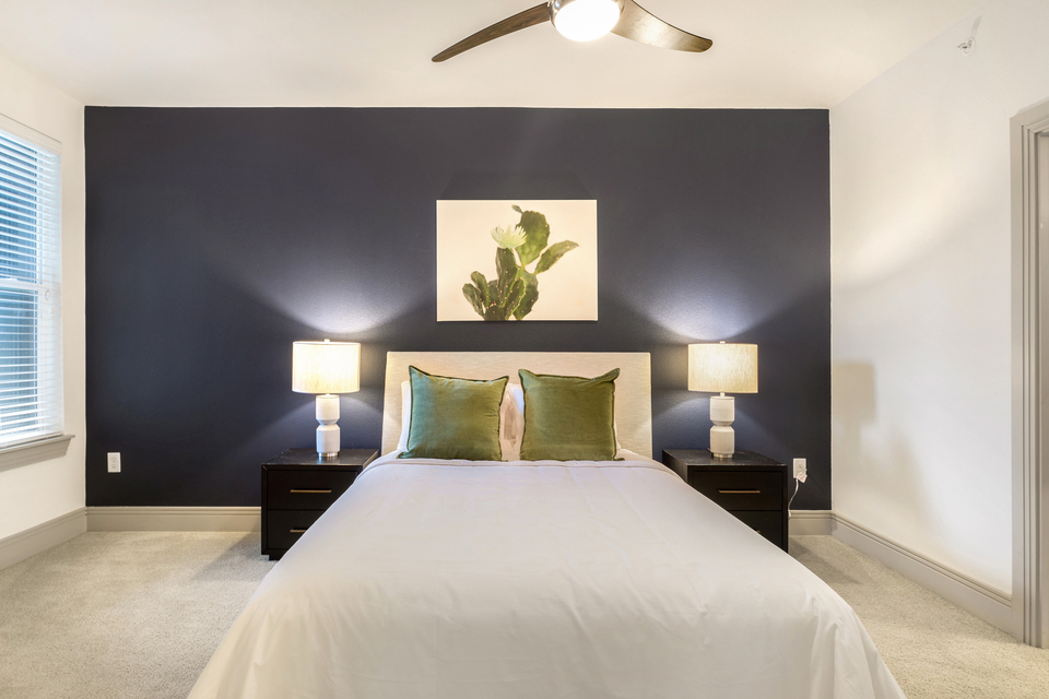 Rent Bell South Lamar 3025 in Austin, TX Landing